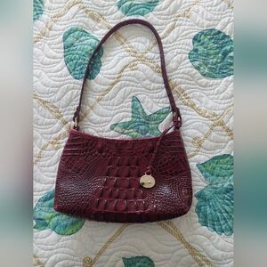 Brahmin shoulder purse, color wine